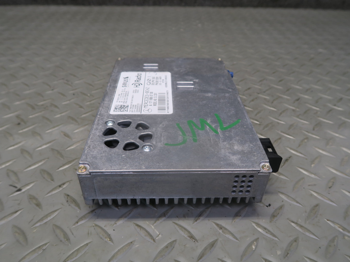 09-11 Mercedes W164 ML350 ML500 Satellite Radio Receiver Module 1719060700 OEM