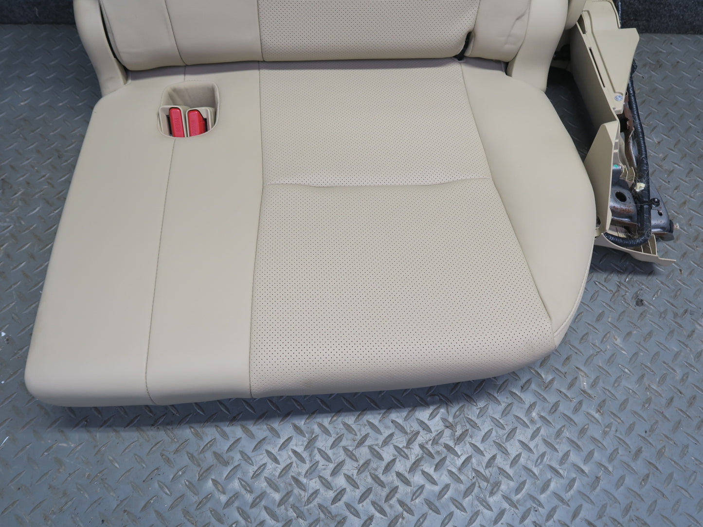 2008-2010 Lexus URJ201L LX570 Rear Third 3RD ROW Left Side Leather Seat
