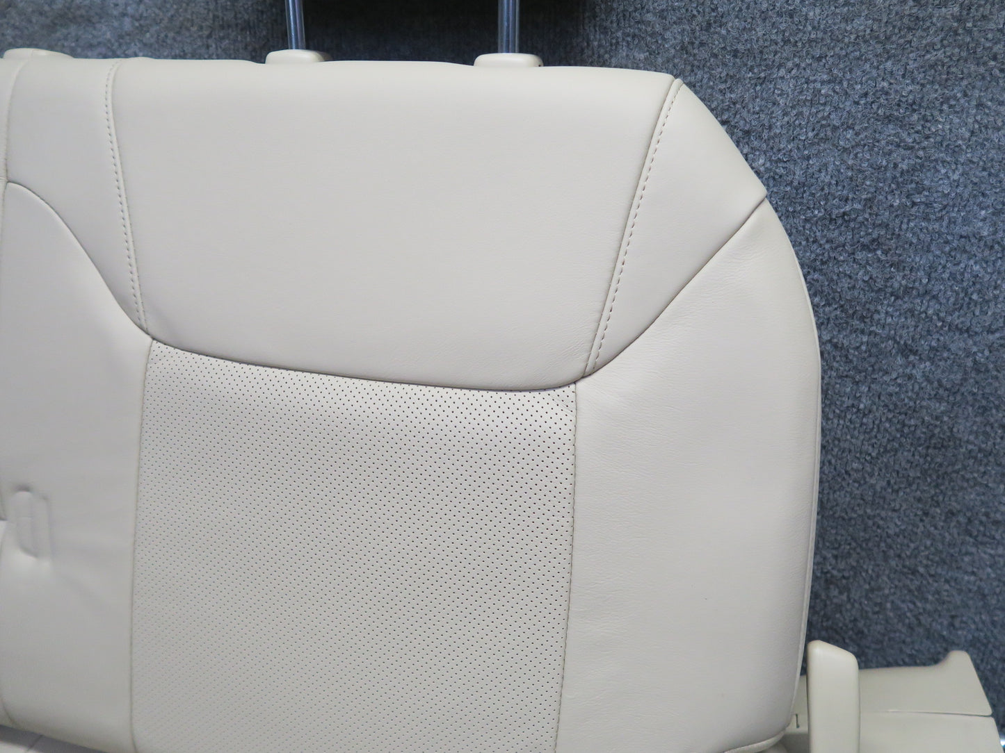2008-2010 Lexus URJ201L LX570 Rear Third 3RD ROW Left Side Leather Seat