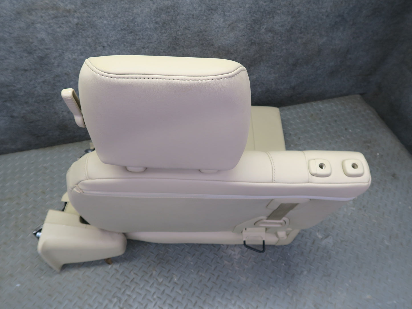 2008-2010 Lexus URJ201L LX570 Rear Third 3RD ROW Left Side Leather Seat