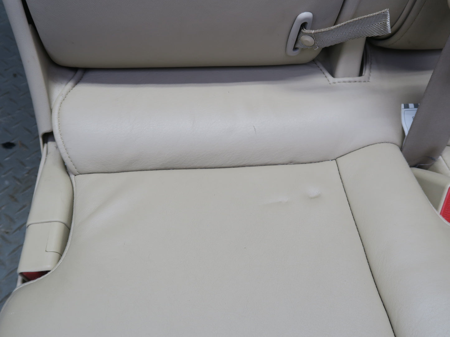 2008-2010 Lexus URJ201L LX570 Rear Second 2ND ROW Left Side Leather Seat