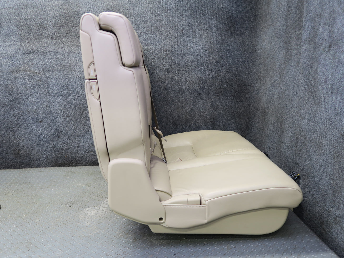 2008-2010 Lexus URJ201L LX570 Rear Second 2ND ROW Left Side Leather Seat