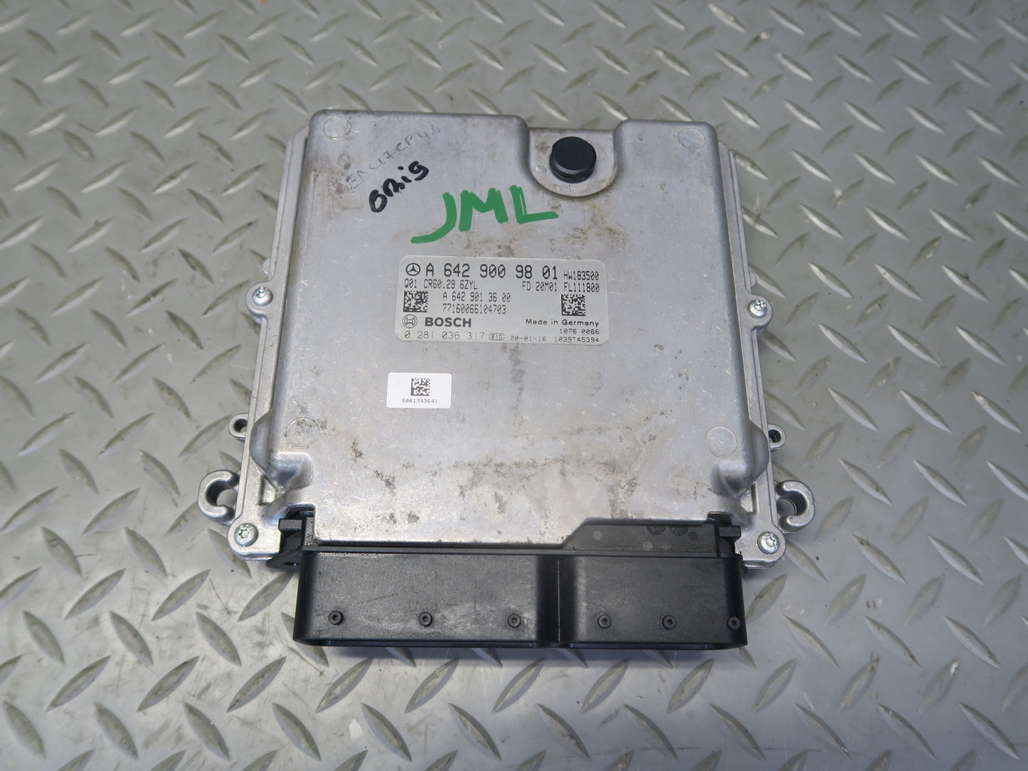 10-11 Mercedes W164 ML350 3.0L Diesel 642.820 AWD Engine Control Module OEM