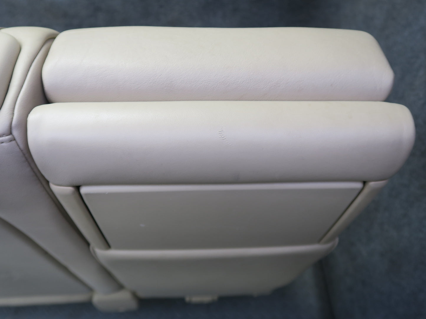 2008-2010 Lexus URJ201L LX570 Rear Second 2ND ROW Left Side Leather Seat