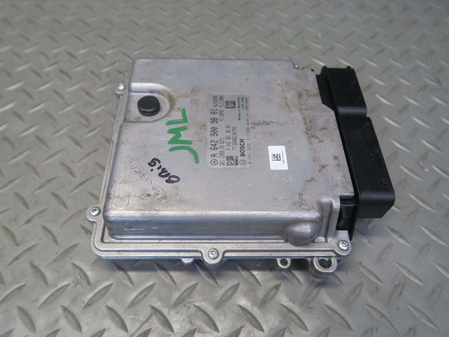 10-11 Mercedes W164 ML350 3.0L Diesel 642.820 AWD Engine Control Module OEM