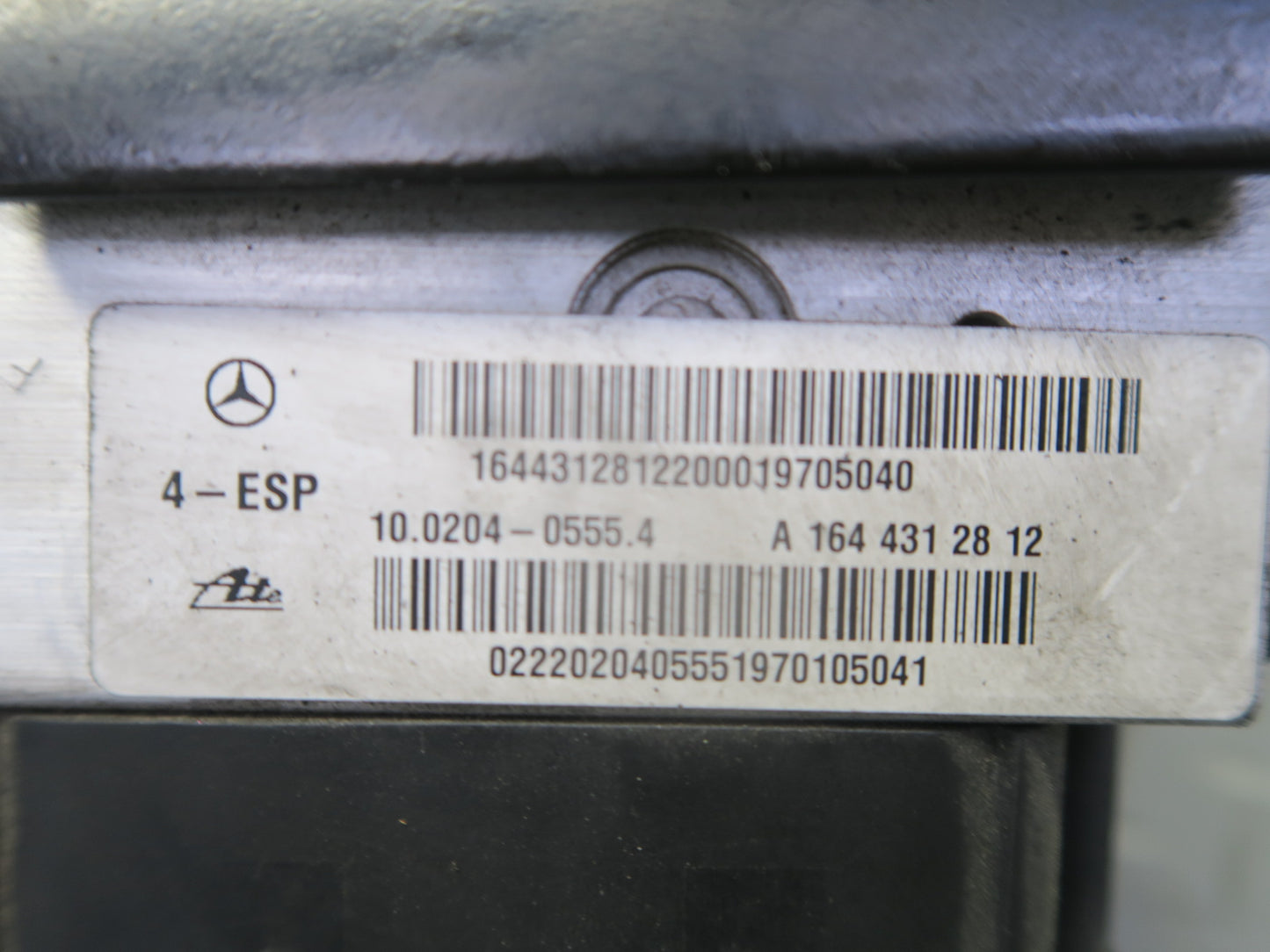 10-11 Mercedes W164 ML350 AWD ABS Anti Lock Brake Pump Module w Mount OEM