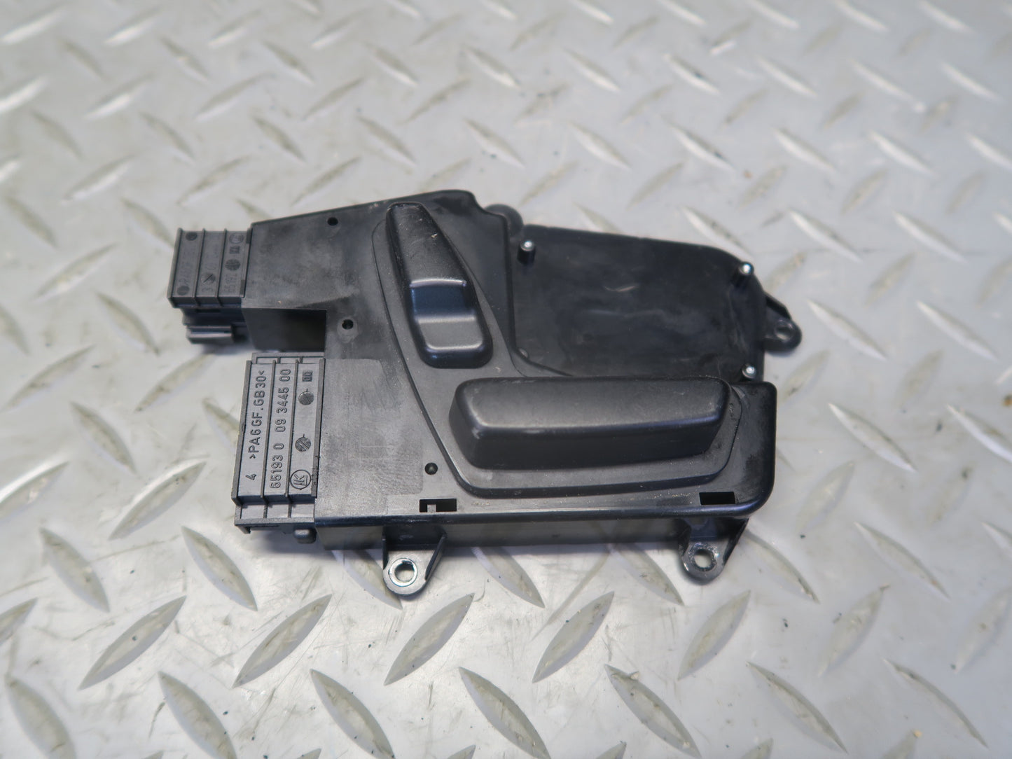 06-11 Mercedes W164 ML350 ML500 Front Right Seat Adjustment Control Switch OEM