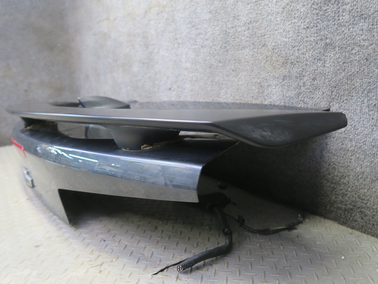 16-24 Chevrolet Camaro SS Conv Rear Trunk Deck Lid w Spoiler & Brake Light OEM