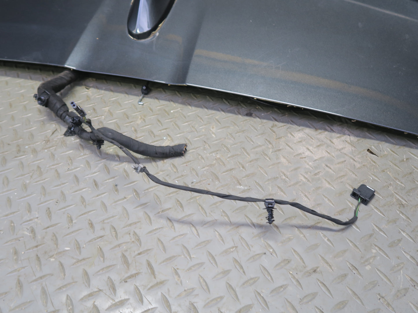 16-24 Chevrolet Camaro SS Conv Rear Trunk Deck Lid w Spoiler & Brake Light OEM