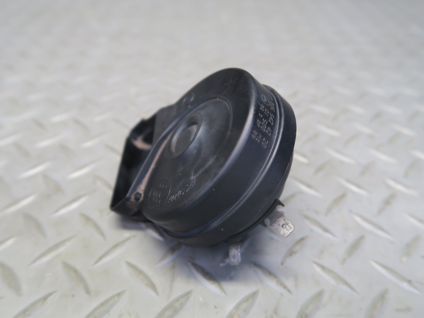 06-11 Mercedes W164 ML350 ML550 Set of 2 High & Low Tone Pitch Horn Signal OEM