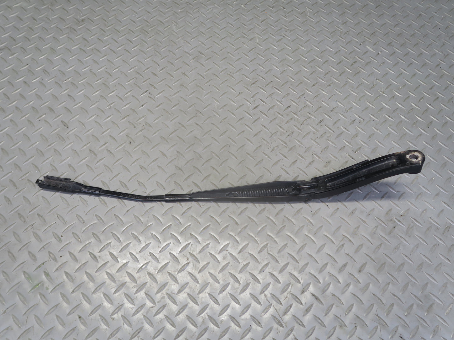 06-11 Mercedes W164 Ml-class Set of 2 Front Left Right Windshield Wiper Arm OEM