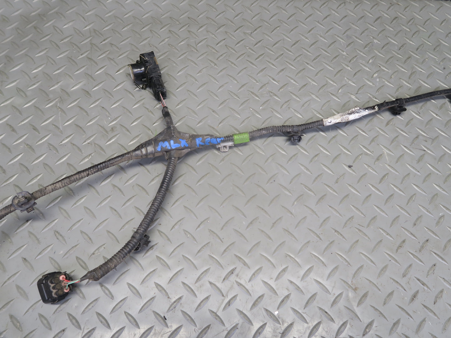 2008-2011 Lexus URJ201L LX570 Rear Bumper Wire Harness W/ Parking Sensors