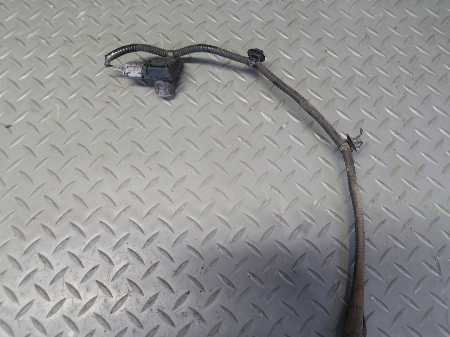 2008-2011 Lexus URJ201L LX570 Rear Bumper Wire Harness W/ Parking Sensors