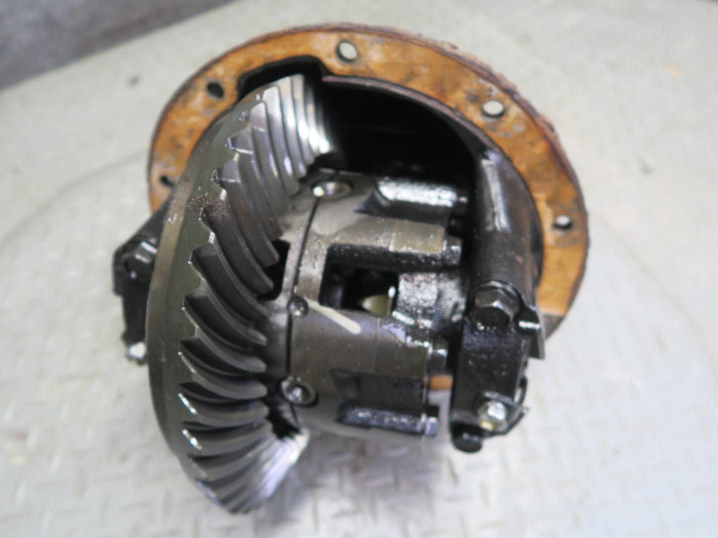 2008-2015 Lexus URJ201L LX570 AWD Rear Axle Differential Carrier 3.91 Ratio