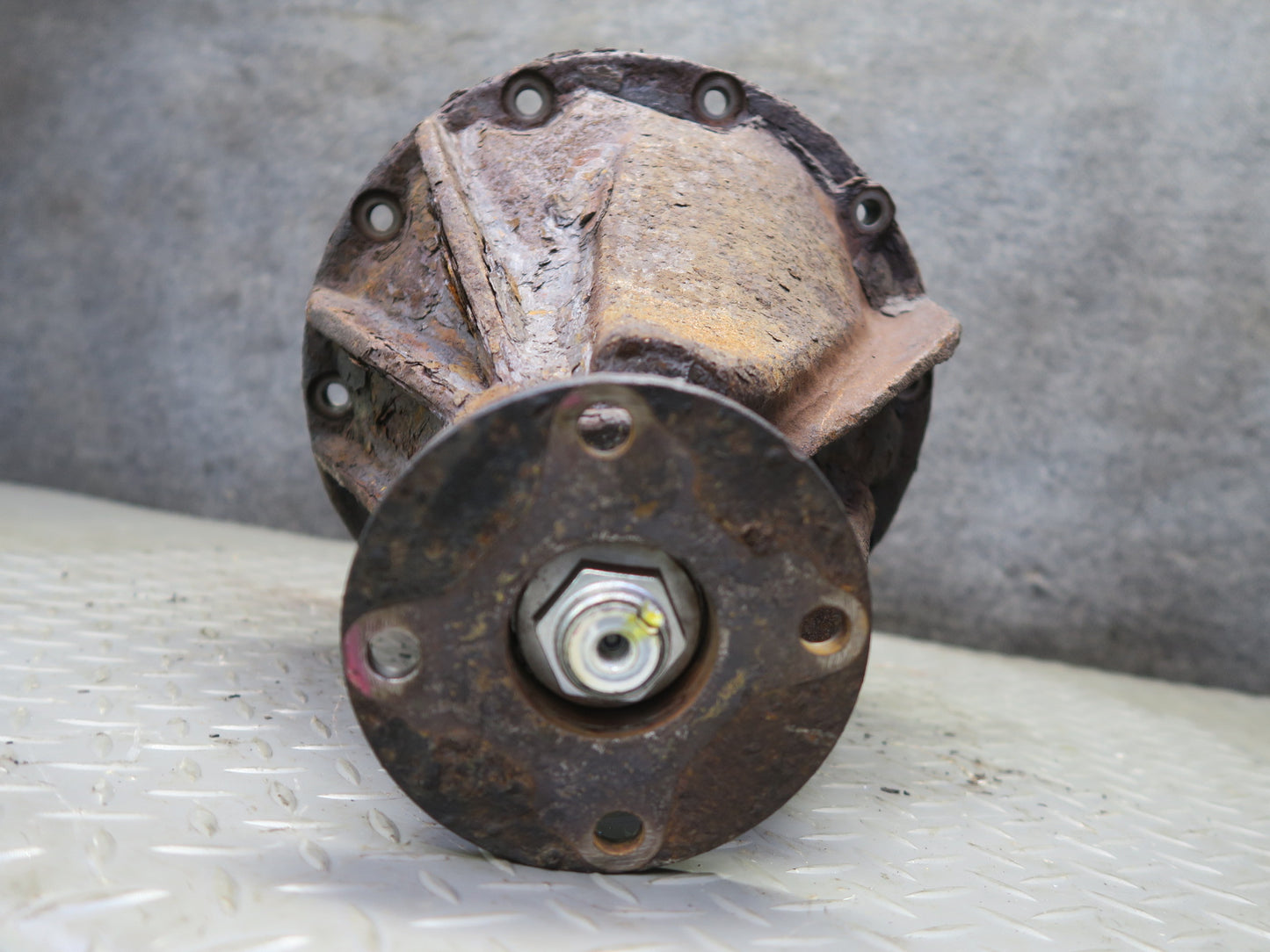 2008-2015 Lexus URJ201L LX570 AWD Rear Axle Differential Carrier 3.91 Ratio