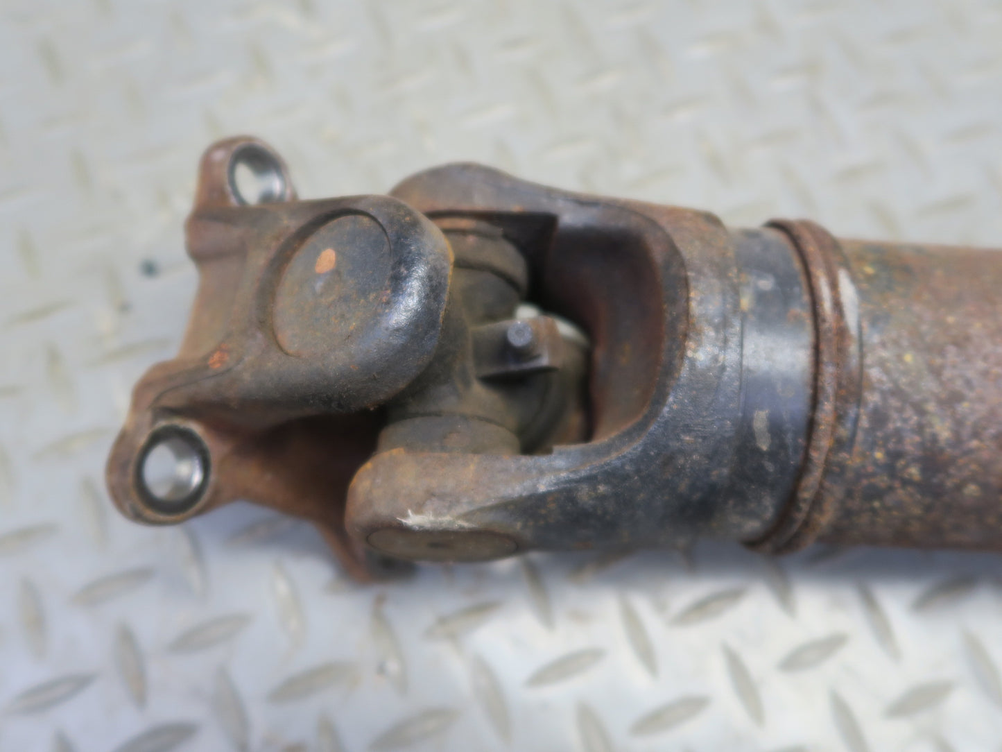 2008-2015 Lexus URJ201L LX570 4WD Front Drive Shaft Driveshaft Propeller