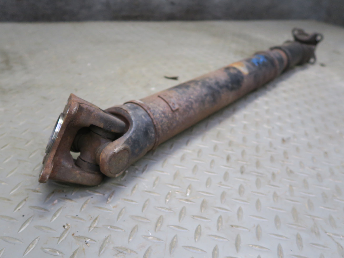2008-2015 Lexus URJ201L LX570 4WD Front Drive Shaft Driveshaft Propeller