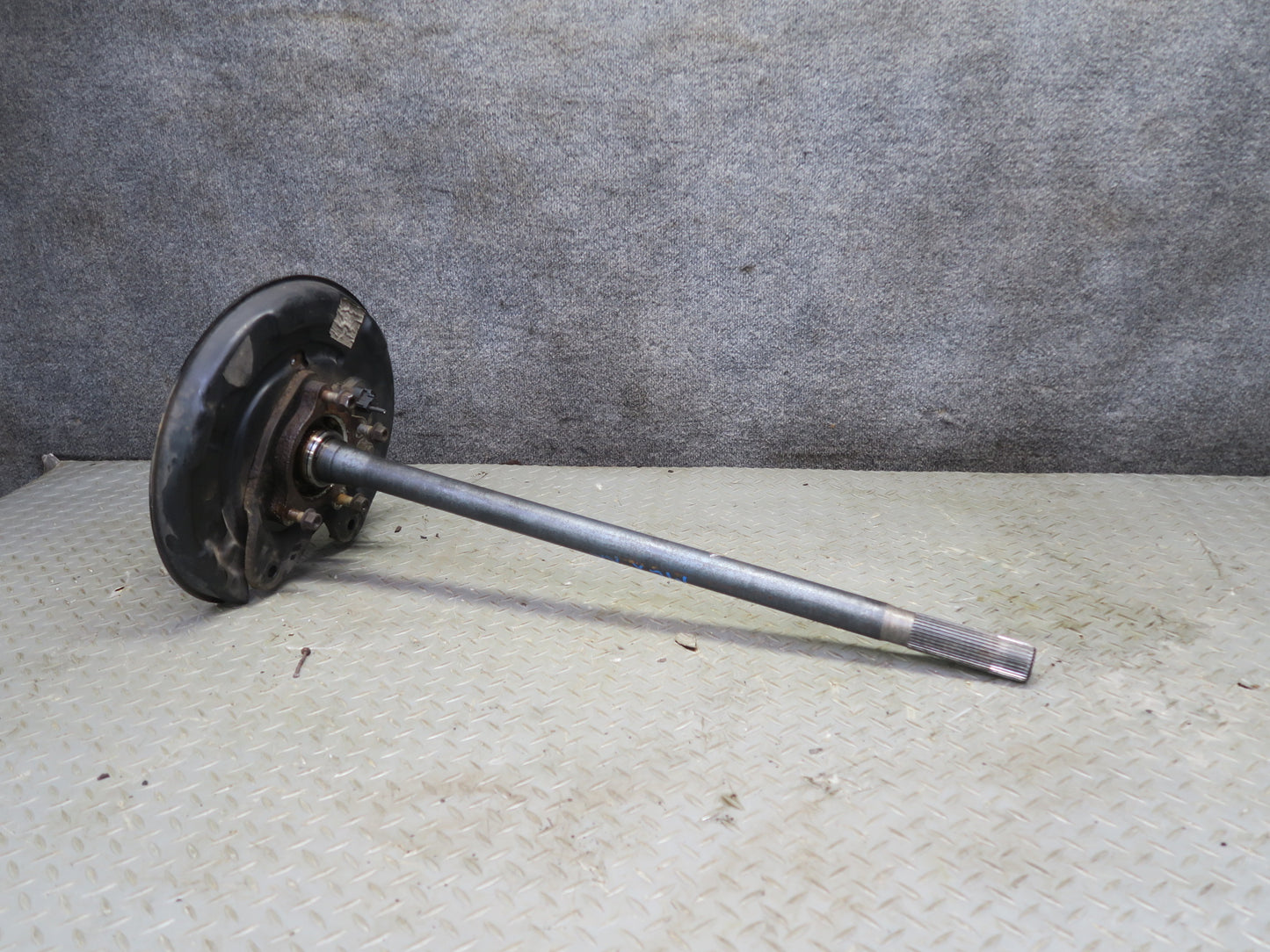 2008-2015 Lexus URJ201L LX570 4WD Rear Right Pass Side CV Axle Shaft Wheel Hub