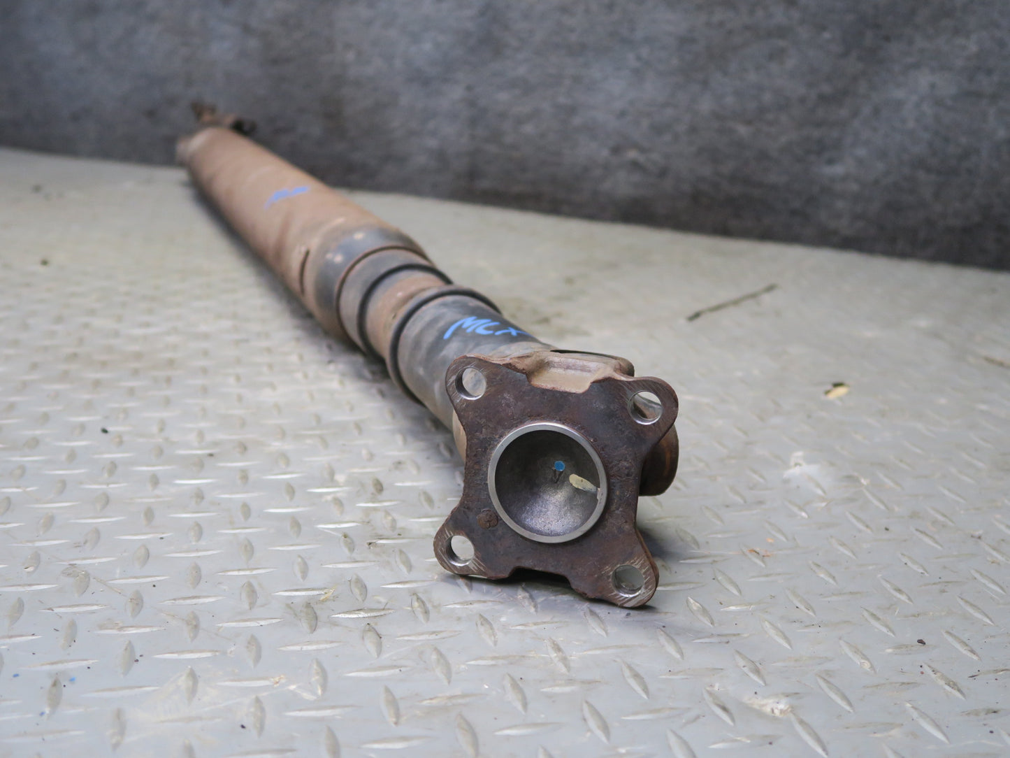 2008-2015 Lexus URJ201L LX570 4WD Rear Drive Shaft Driveshaft Propeller