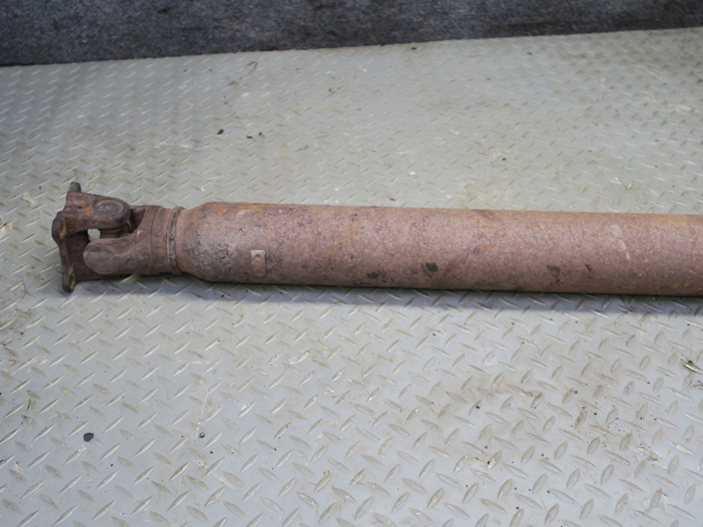 2008-2015 Lexus URJ201L LX570 4WD Rear Drive Shaft Driveshaft Propeller