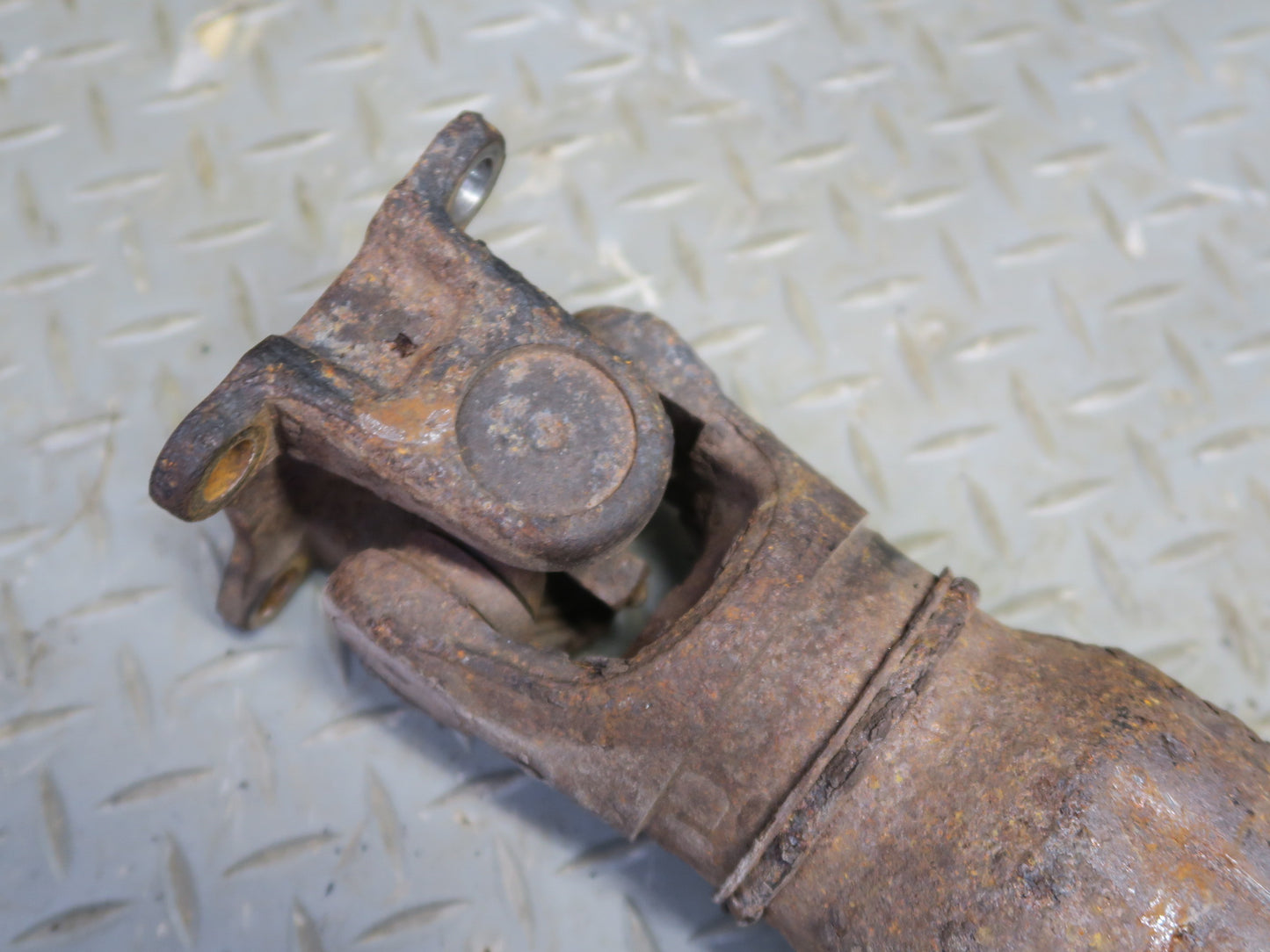 2008-2015 Lexus URJ201L LX570 4WD Rear Drive Shaft Driveshaft Propeller