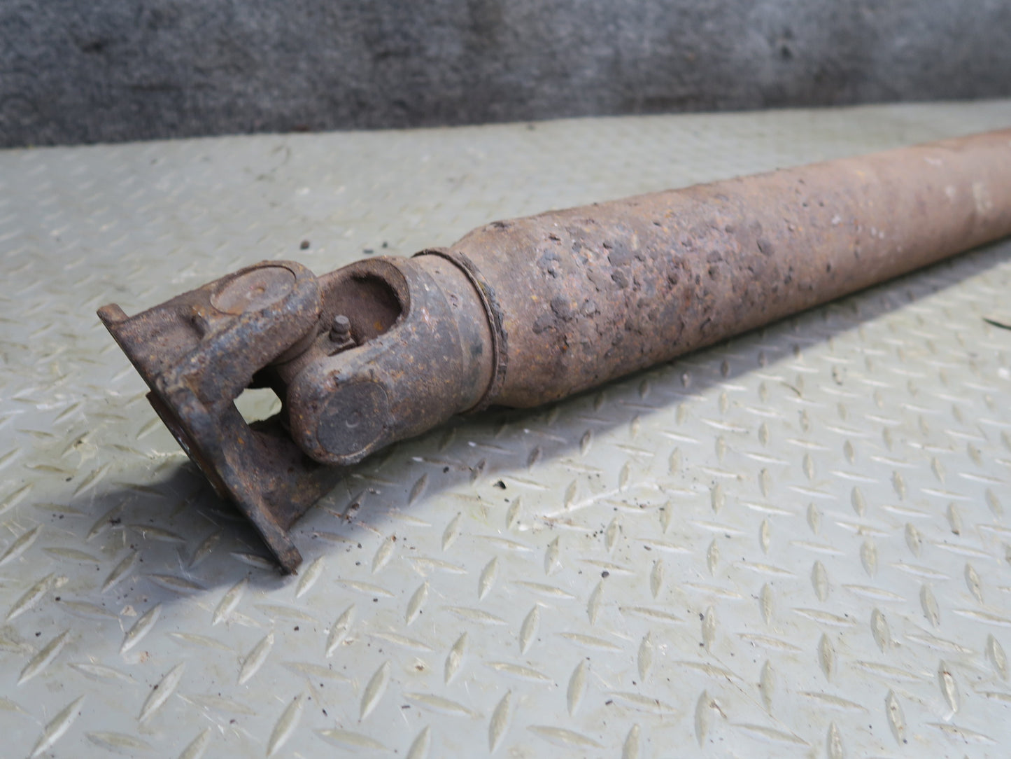 2008-2015 Lexus URJ201L LX570 4WD Rear Drive Shaft Driveshaft Propeller