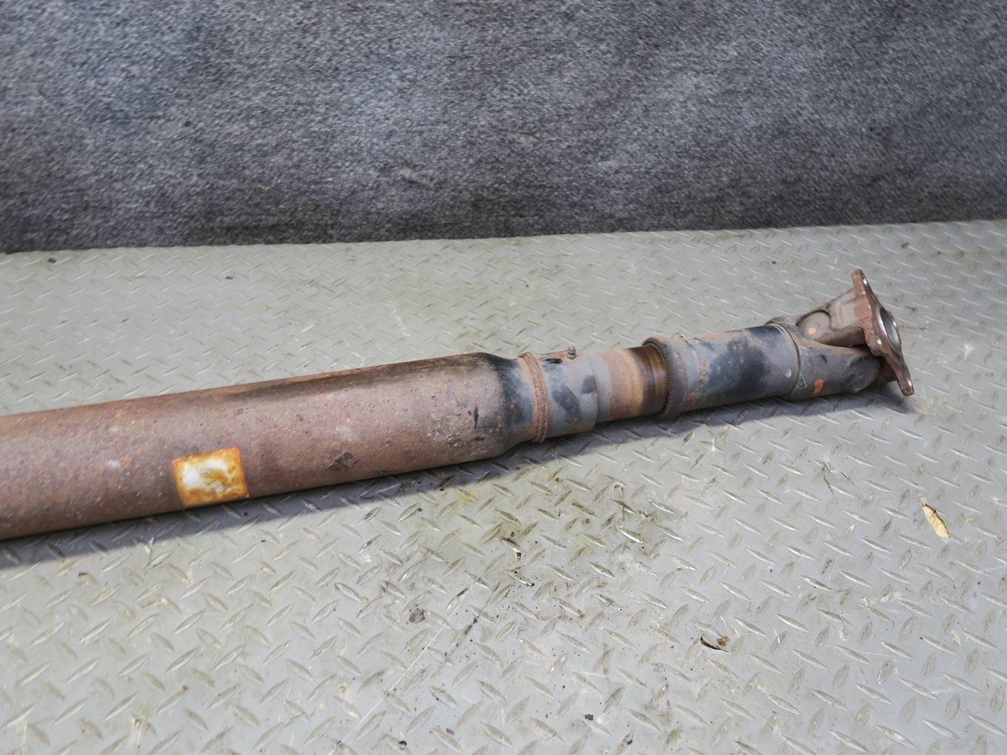 2008-2015 Lexus URJ201L LX570 4WD Rear Drive Shaft Driveshaft Propeller