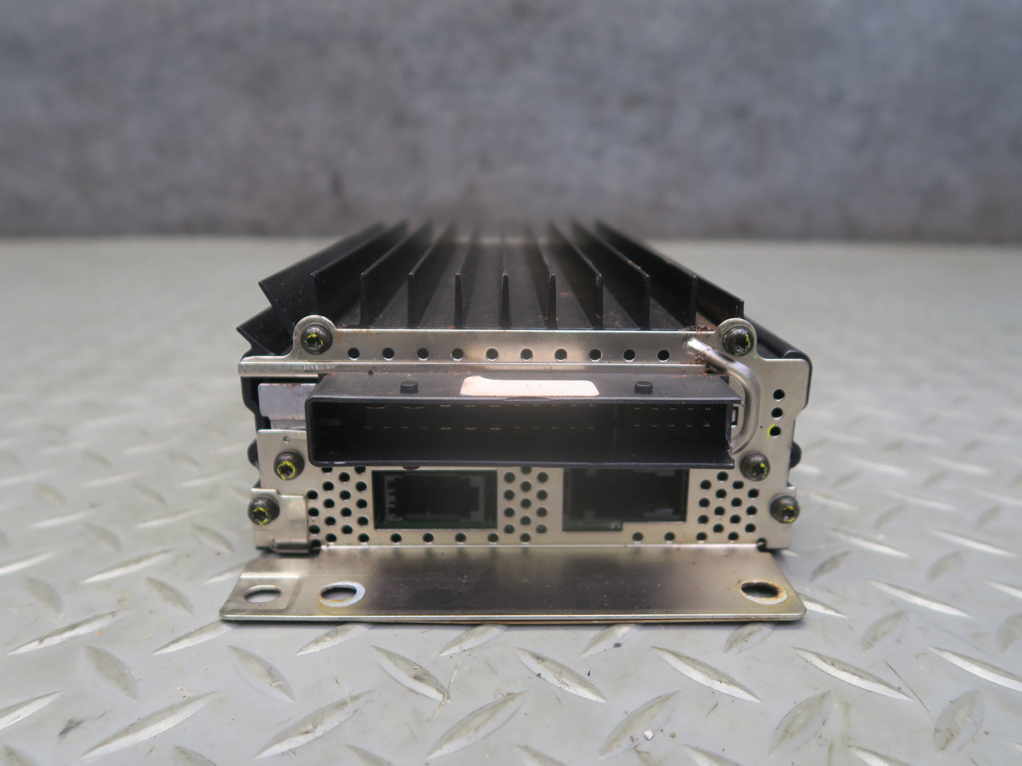 2003-2006 Porsche Cayenne 955 Bose Audio System Amplifier AMP 7L5035456C