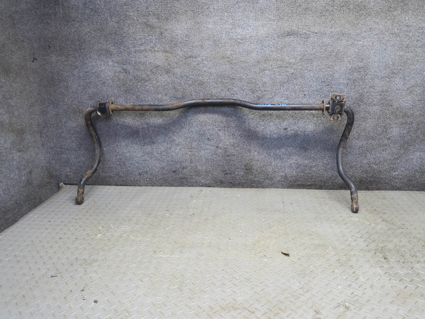 2008-2015 Lexus URJ201L LX570 Rear Suspension Anti Roll Stabilizer Sway Bar