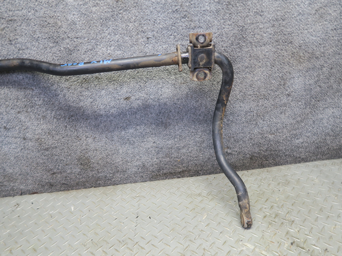 2008-2015 Lexus URJ201L LX570 Rear Suspension Anti Roll Stabilizer Sway Bar