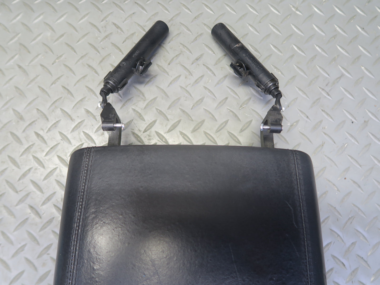 2003-2010 Porsche Cayenne 955 Center Console Leather Armrest Lid