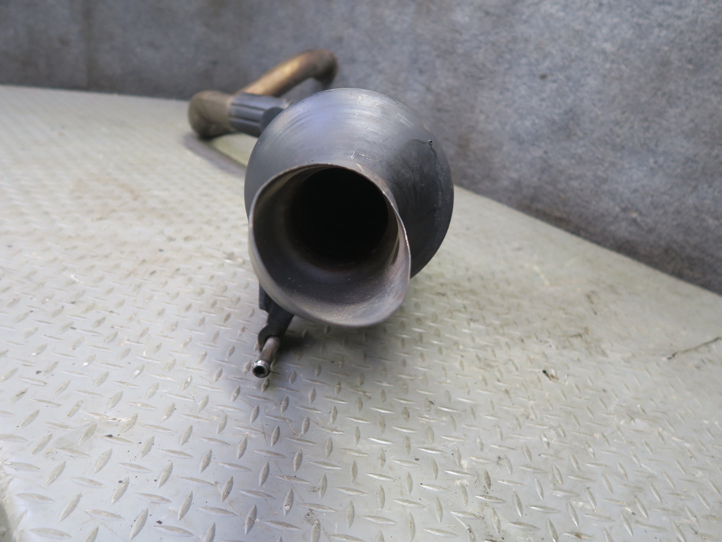 2008-2011 Lexus URJ201L LX570 Rear Exhaust Muffler Tail Pipe