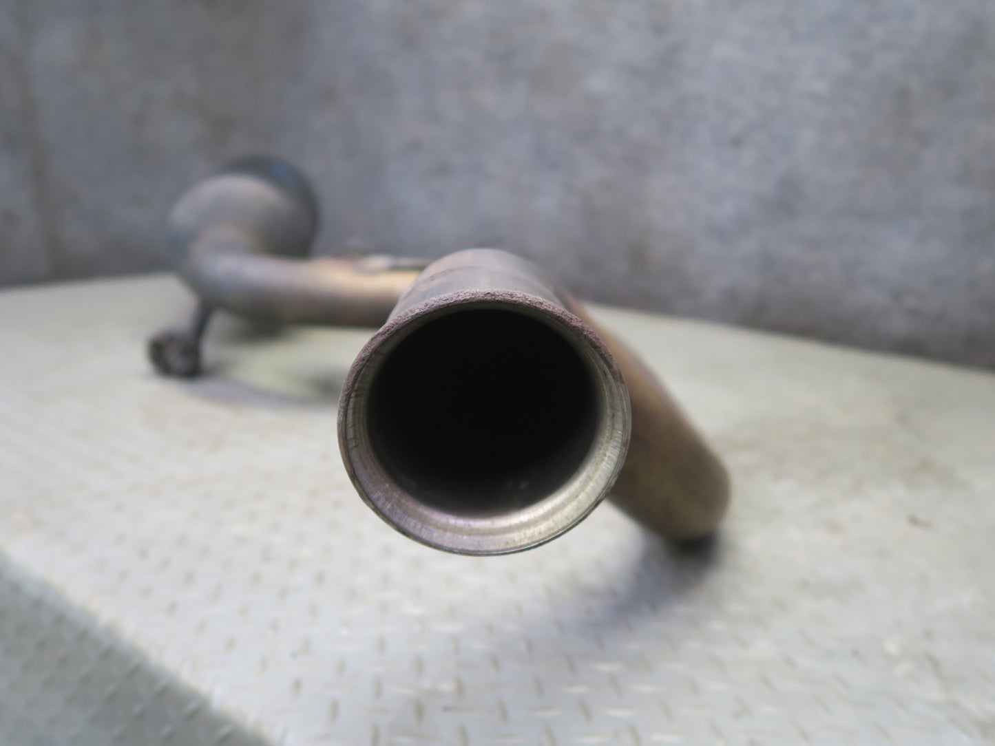 2008-2011 Lexus URJ201L LX570 Rear Exhaust Muffler Tail Pipe