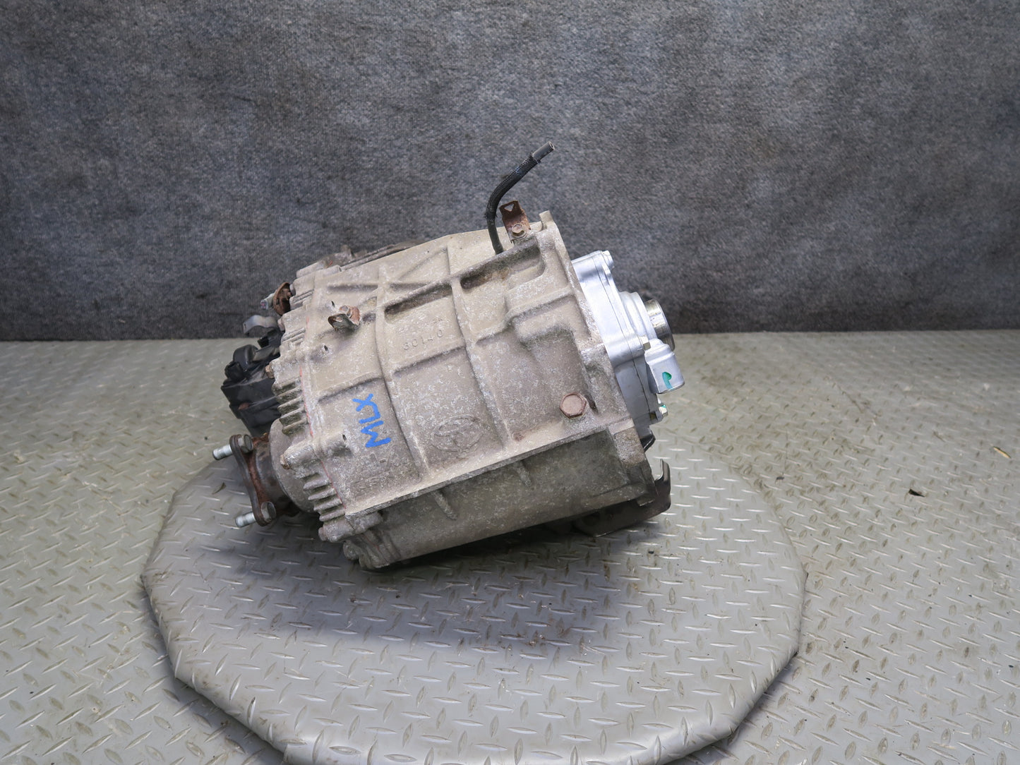 2008-2011 Lexus URJ201L LX570 AWD Transmission Transfer Case Box