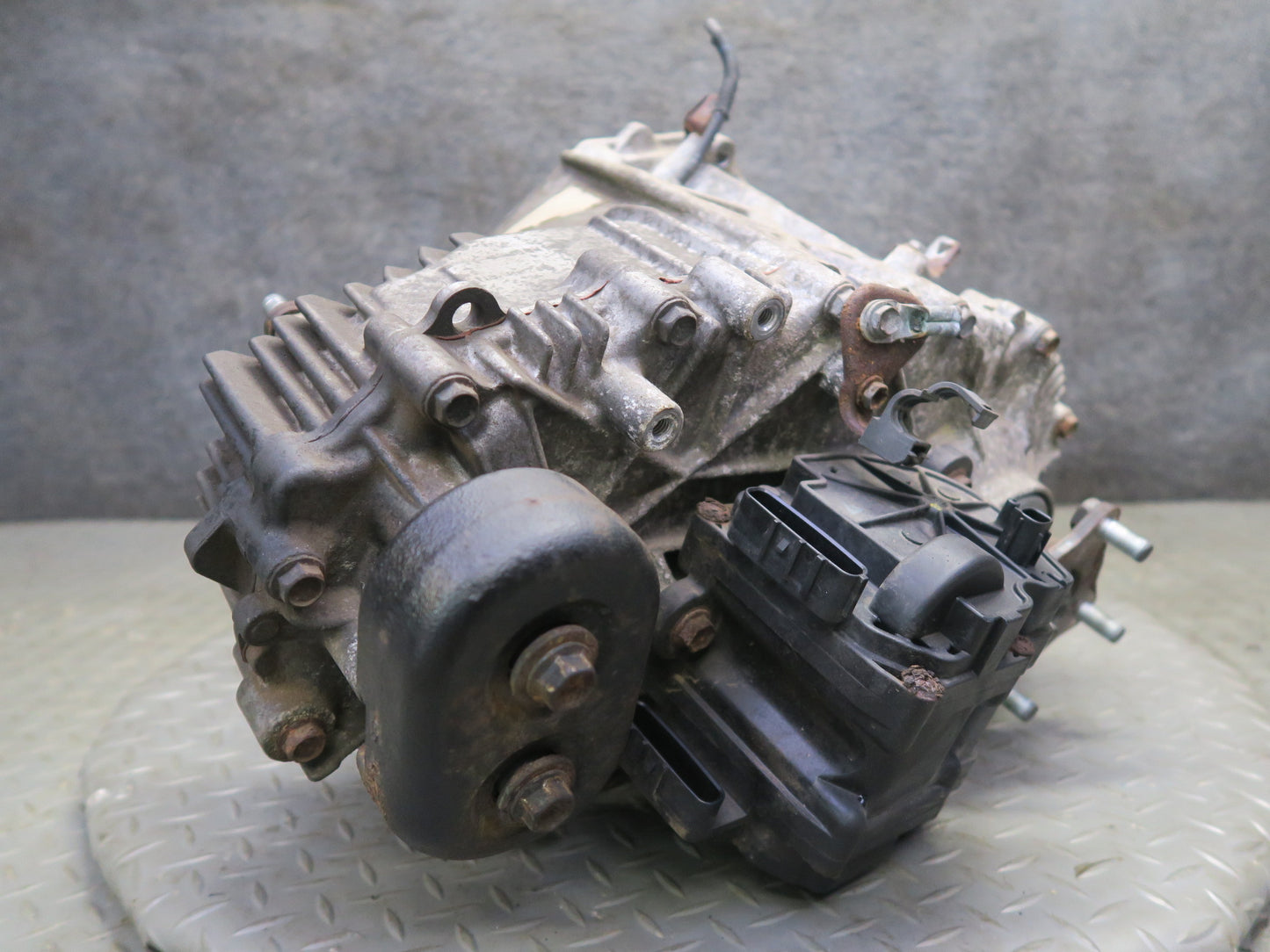 2008-2011 Lexus URJ201L LX570 AWD Transmission Transfer Case Box