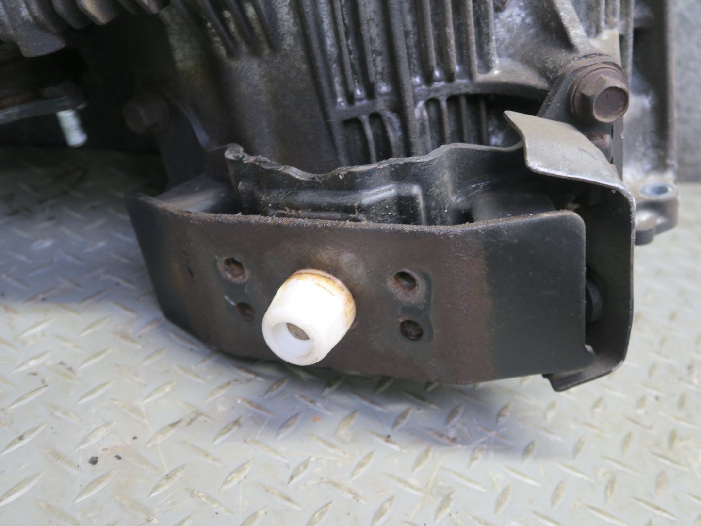 2008-2011 Lexus URJ201L LX570 AWD Transmission Transfer Case Box