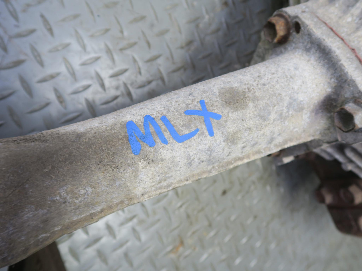2008-2015 Lexus URJ201L LX570 AWD Front Axle Differential Carrier 3.91 Ratio