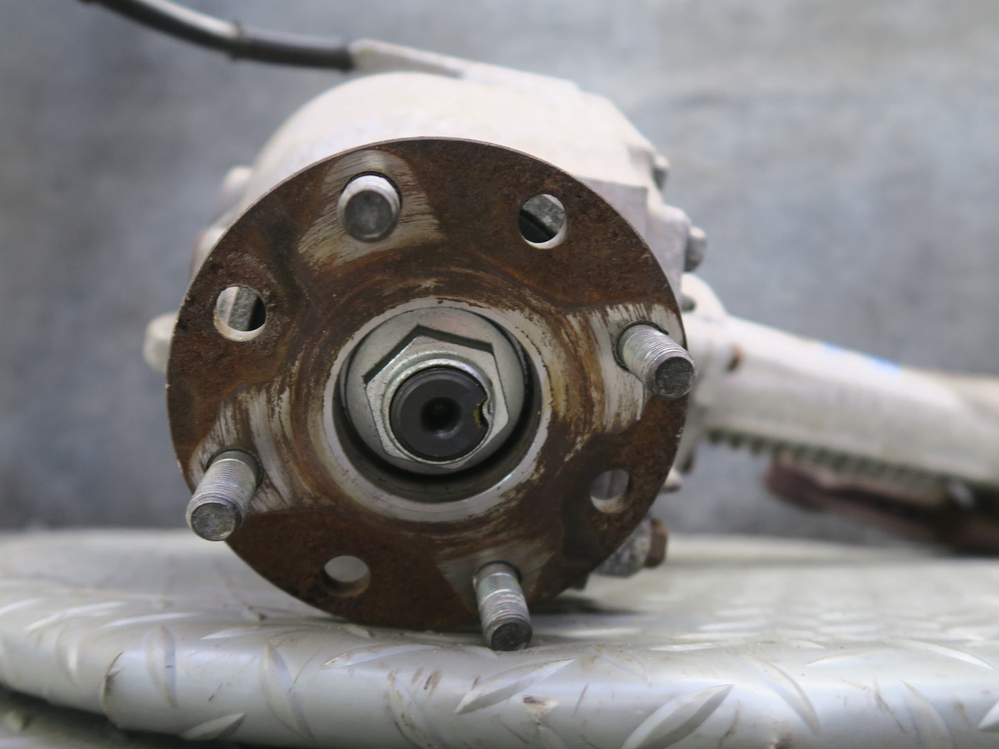 2008-2015 Lexus URJ201L LX570 AWD Front Axle Differential Carrier 3.91 Ratio