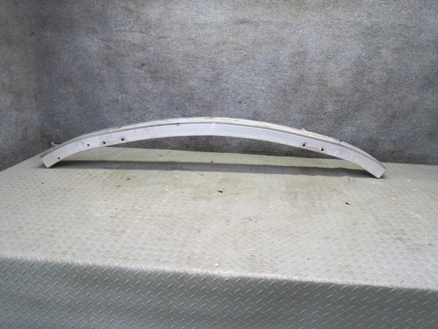 06-11 Mercedes W164 Ml-class Front Bumper Reinforcement Impact Bar OEM
