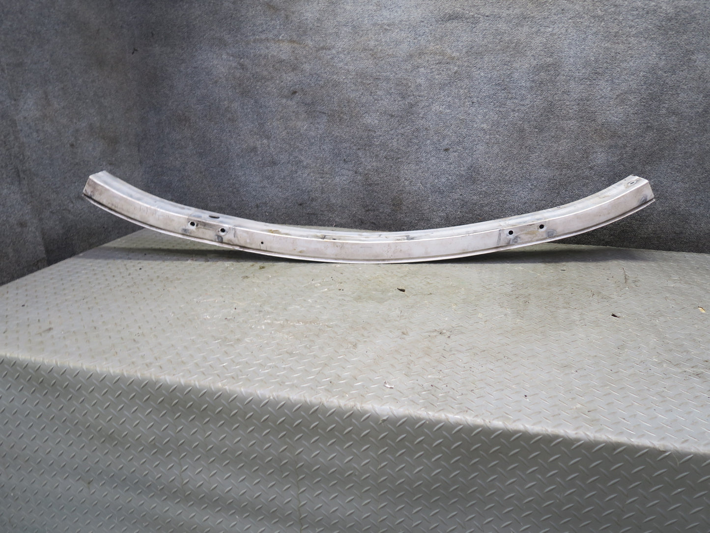 06-11 Mercedes W164 Ml-class Front Bumper Reinforcement Impact Bar OEM
