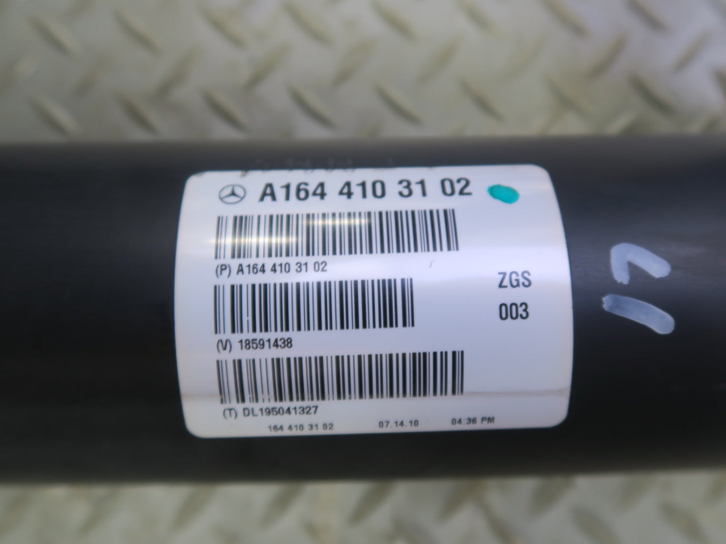 10-11 Mercedes W164 ML350 3.0L AWD Diesel Rear Drive Shaft Driveshaft OEM