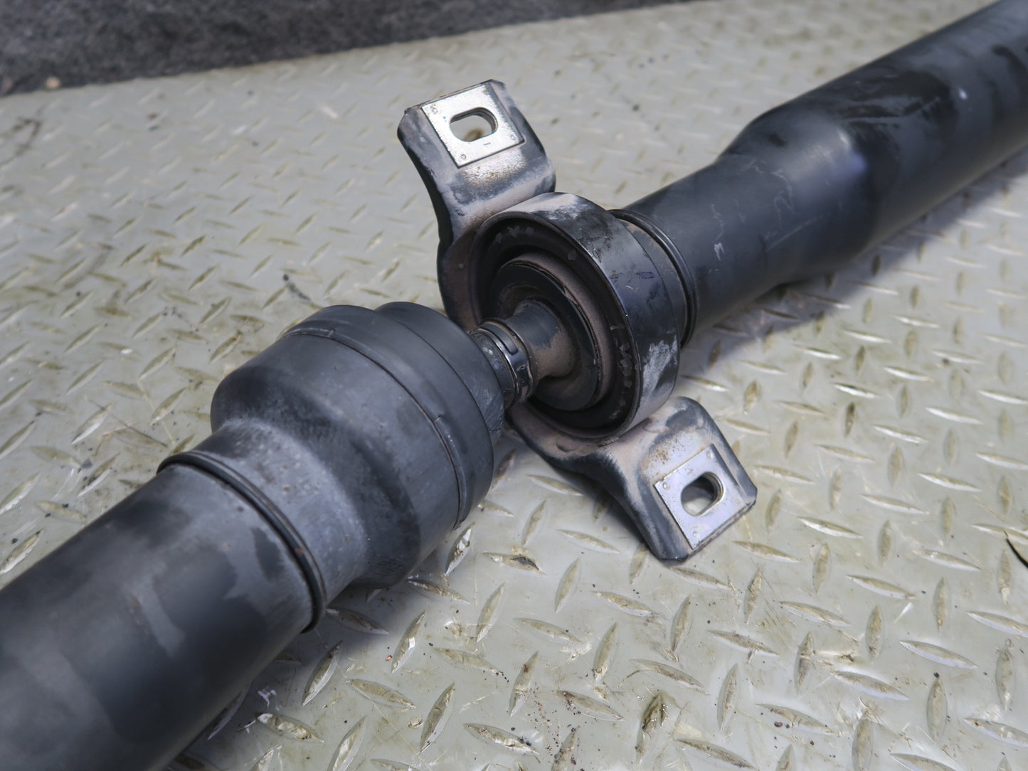 10-11 Mercedes W164 ML350 3.0L AWD Diesel Rear Drive Shaft Driveshaft OEM