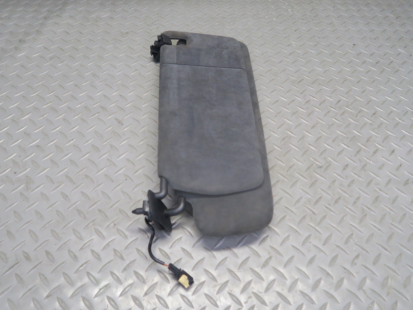 2003-2006 Porsche Cayenne 955 Front Right Sun Visor Shade