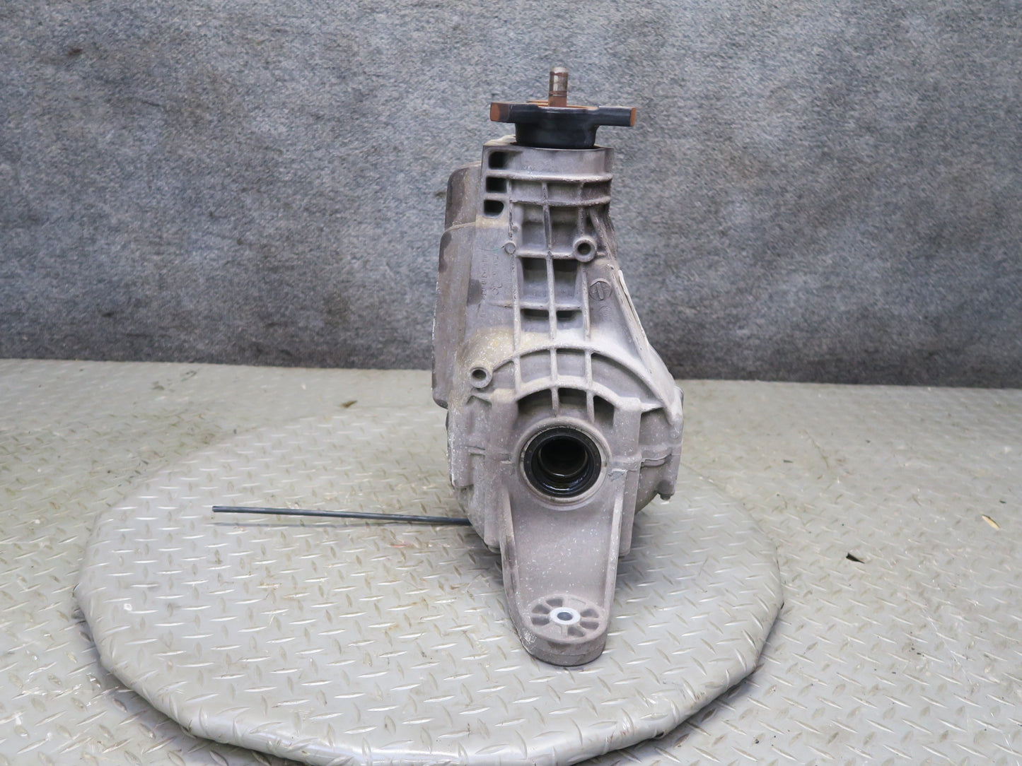 10-11 Mercedes W164 ML350 AWD Diesel Rear Differential Carrier 3.45 Ratio OEM