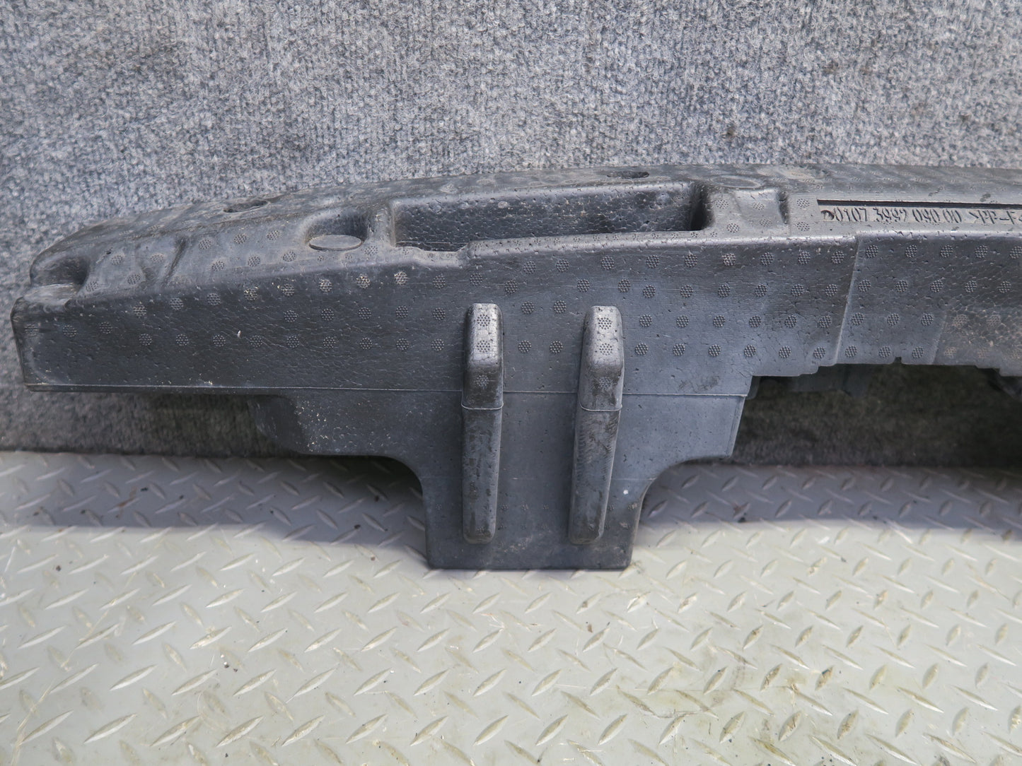 06-11 Mercedes W164 ML320 ML350 ML500 Rear Bumper Foam Absorber OEM