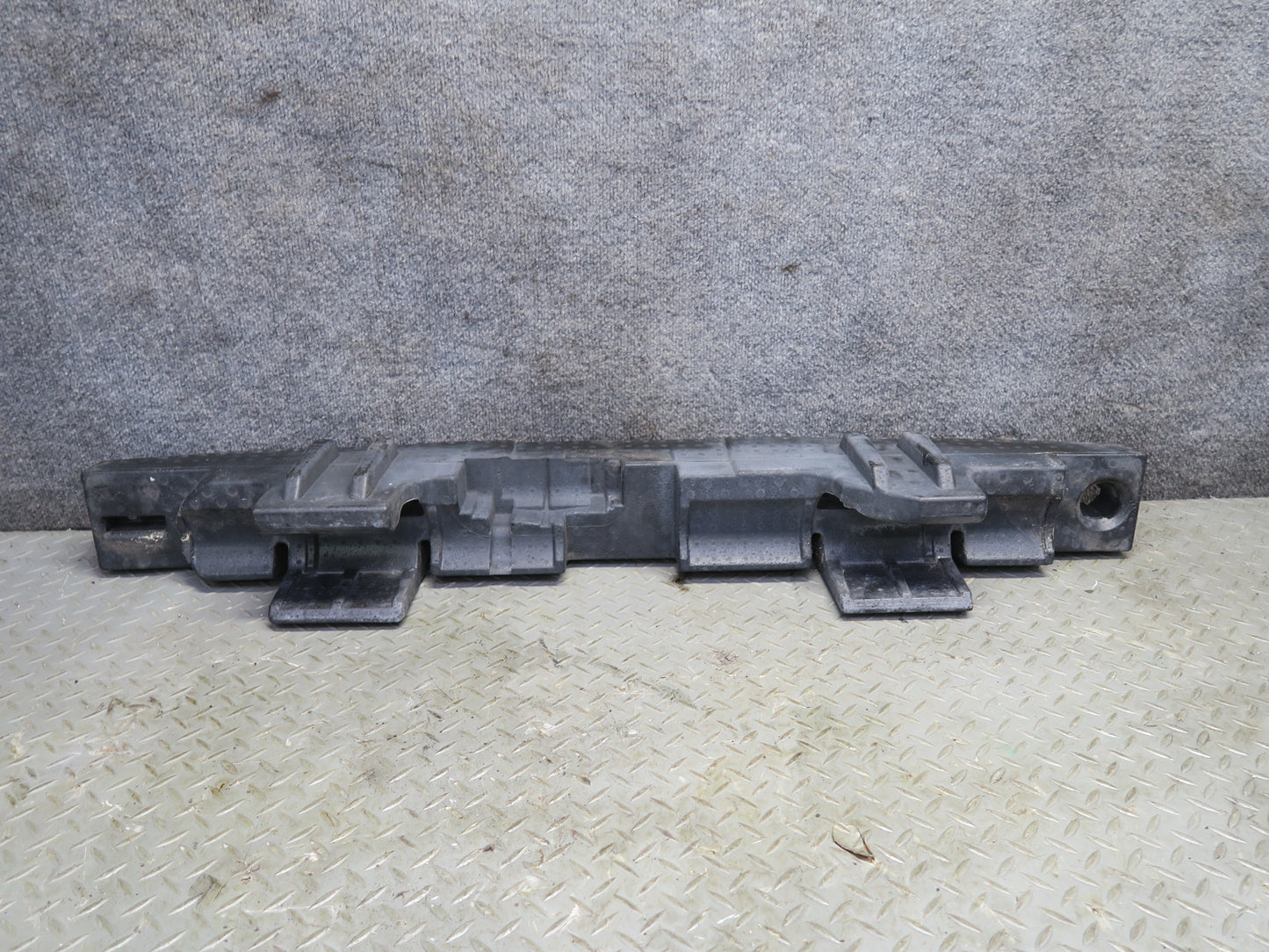 06-11 Mercedes W164 ML320 ML350 ML500 Rear Bumper Foam Absorber OEM