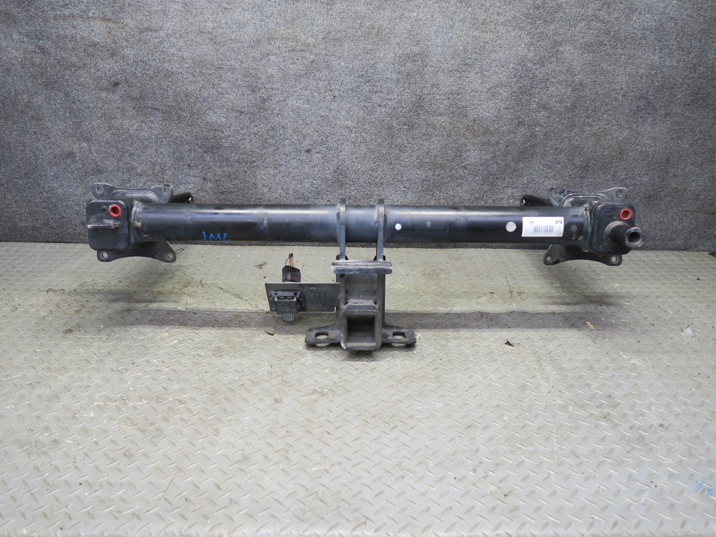 06-11 Mercedes W164 ML350 ML500 Rear Trailer TOW Hitch Reinforcement Bar OEM