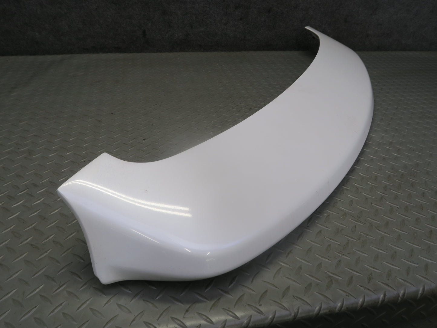 2008-2015 Lexus URJ201L LX570 Rear Trunk Lid Mounted Spoiler Wing