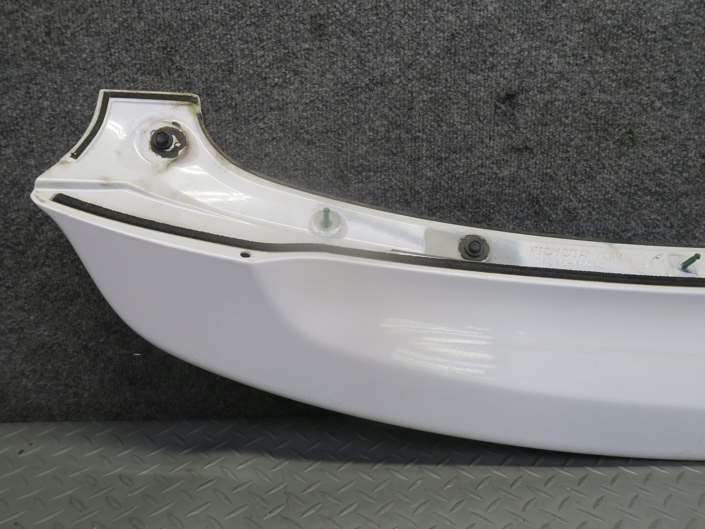 2008-2015 Lexus URJ201L LX570 Rear Trunk Lid Mounted Spoiler Wing
