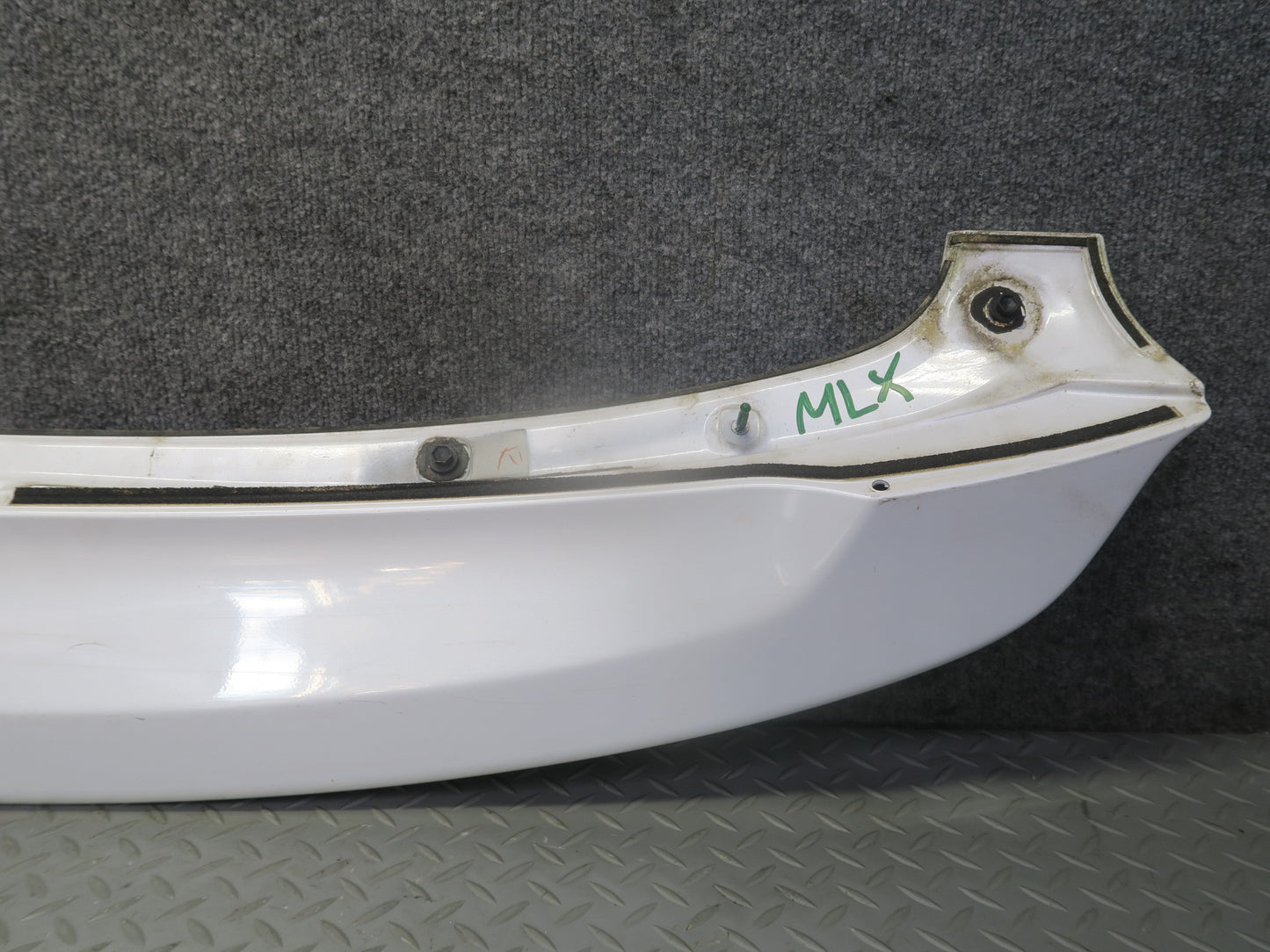 2008-2015 Lexus URJ201L LX570 Rear Trunk Lid Mounted Spoiler Wing